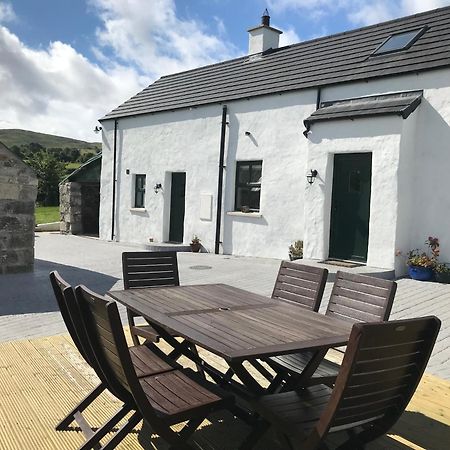 Mournes Family Cottage With Hot Tub Hilltown Eksteriør billede